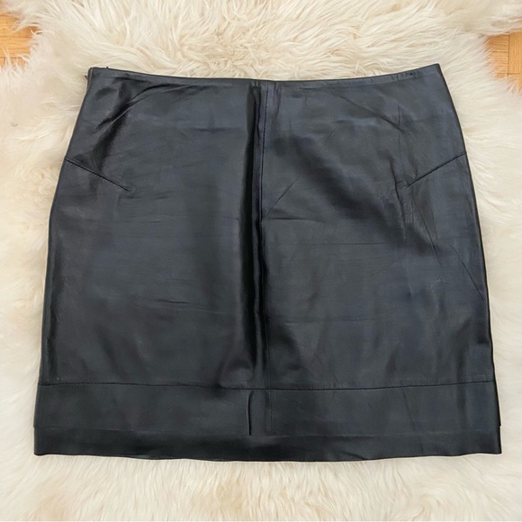 Black Leather Mini Skirt - Picture 4 of 5